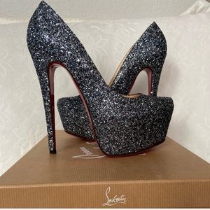 Daffodile 160 spotlight blue khol CL pumps